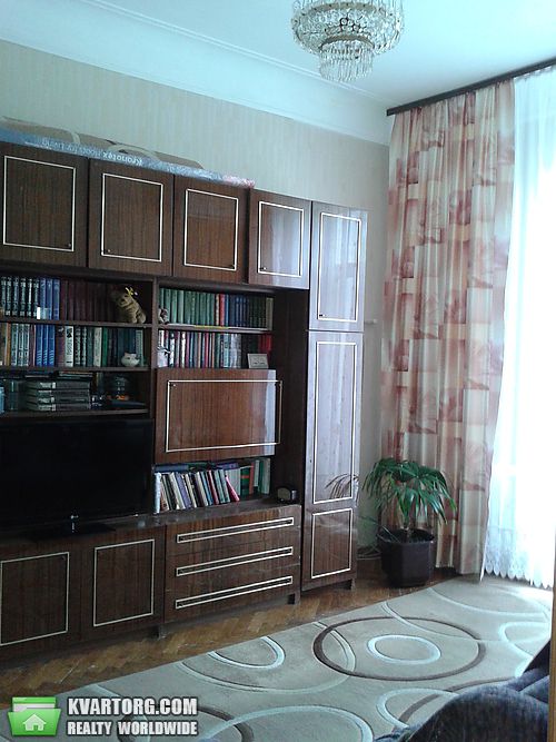 Sell 3-room apartment. Киев,  Рейтарская — photo 2