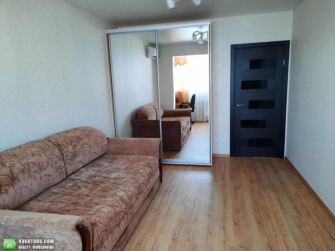 Rent out 2-room apartment. Киев,  Правды пр — photo 5