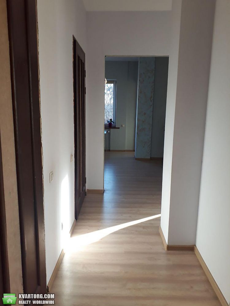 Sell 3-room apartment. Киев, Соляная — photo 2