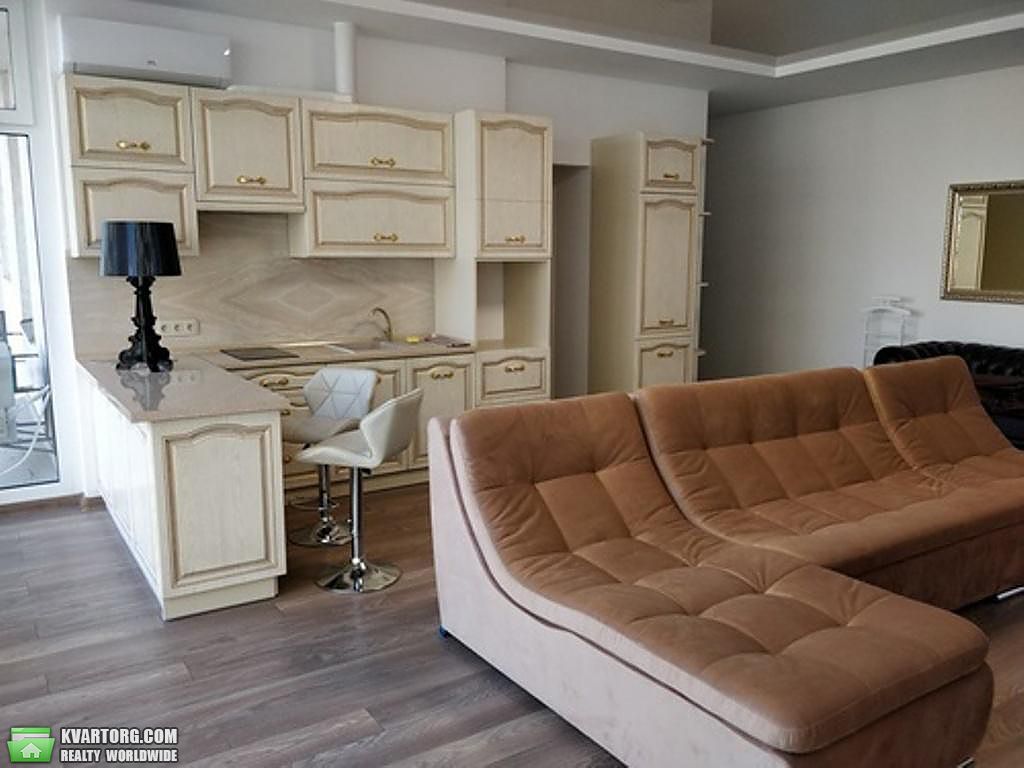 Rent out 2-room apartment. Киев, Коновальца — photo 4