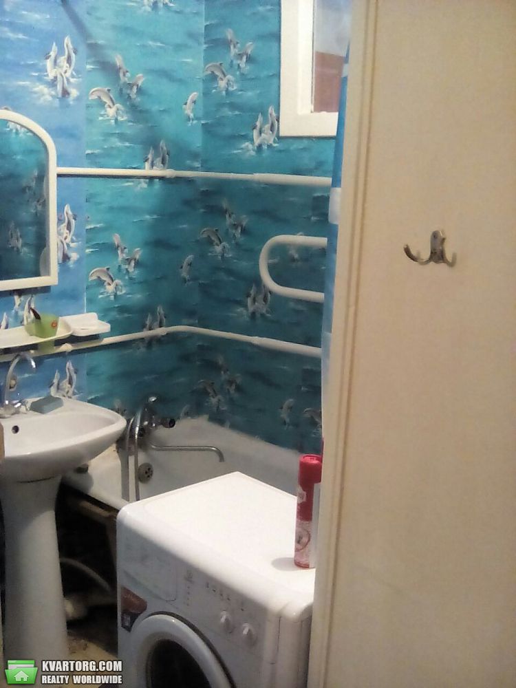 Rent out 1-room apartment. Киев, Деревлянская — photo 4