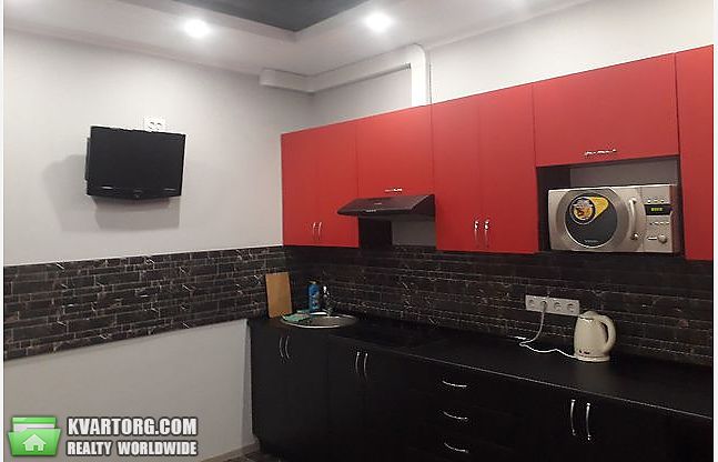 Rent out 2-room apartment. Киев,  Харьковское шоссе — photo 3