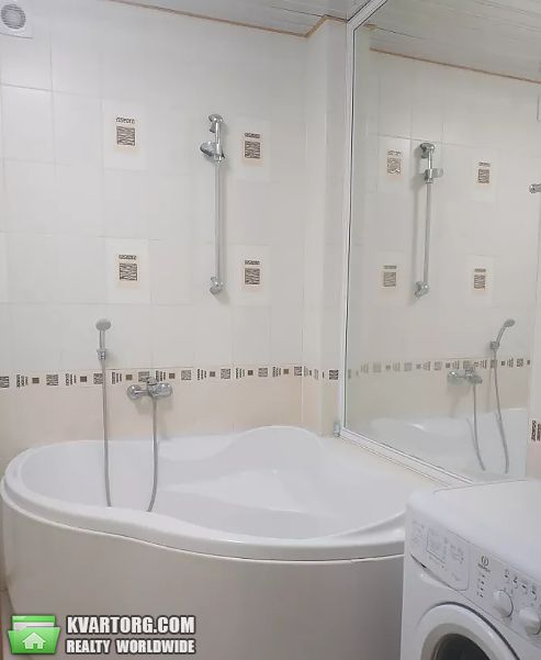 Rent out 2-room apartment. Киев,  Паньковская — photo 3