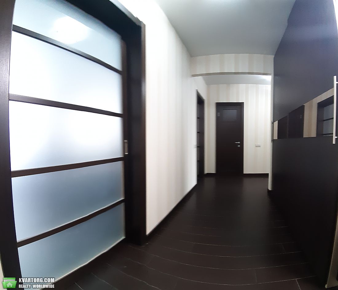 Rent out 2-room apartment. Киев, Сікорського — photo 6