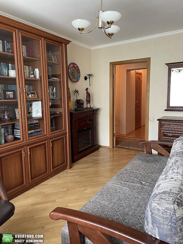 Sell 4-room apartment. Киев,  Приречная — photo 3