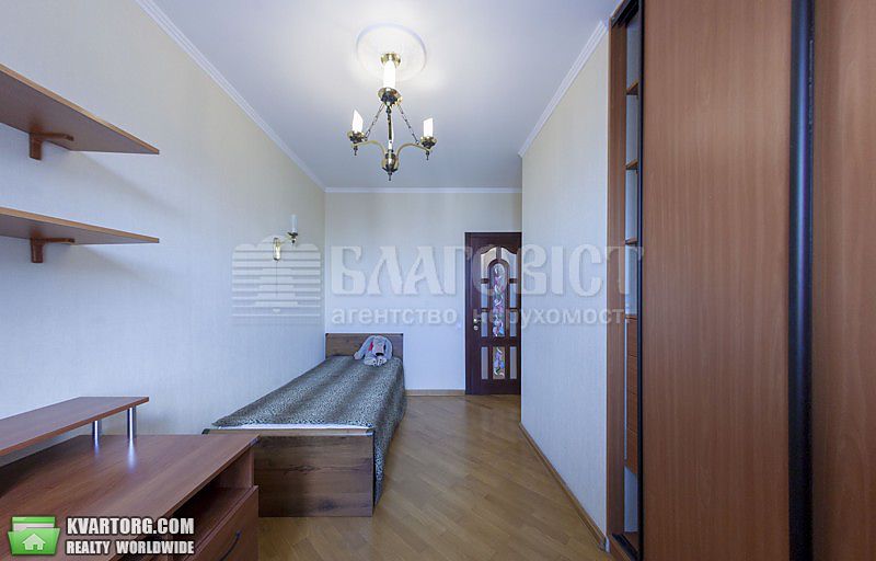 Rent out 4-room apartment. Киев,  Черновола — photo 5