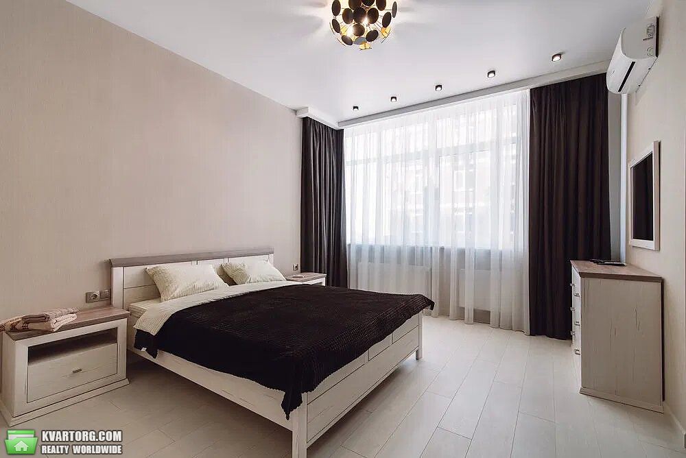 Rent out 2-room apartment. Одесса, Французский бульвар — photo 1