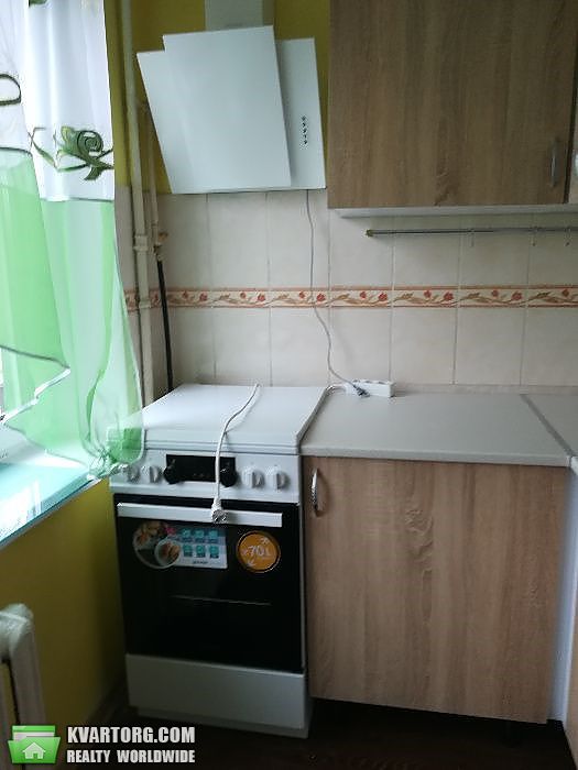 Rent out 1-room apartment. Киев,  Мира пр — photo 1