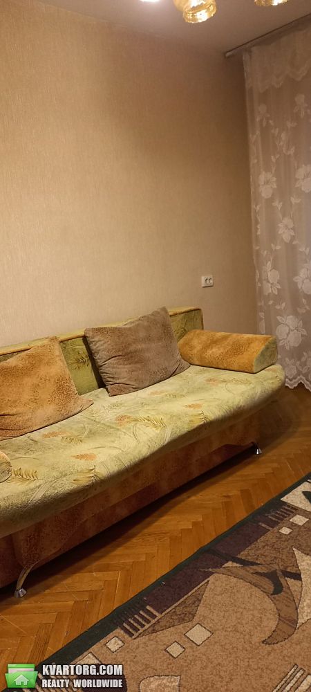 Rent out 3-room apartment. Киев,  Верховного Совета бул — photo 1