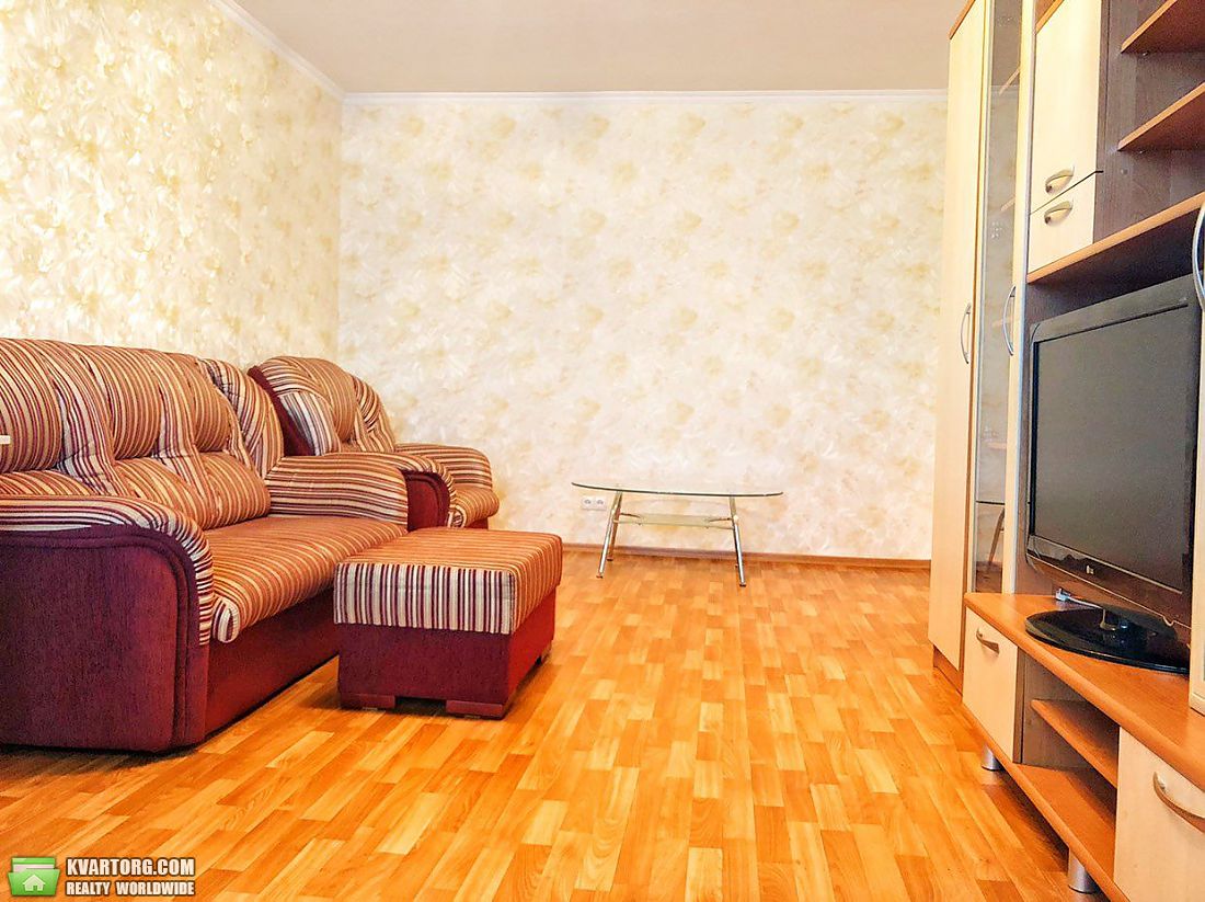 Rent out 2-room apartment. Днепропетровск,  Севастопольская — photo 1