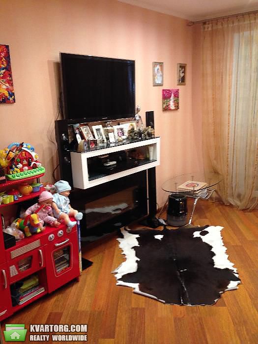 Sell 2-room apartment. Киев,  Дегтяревская — photo 1