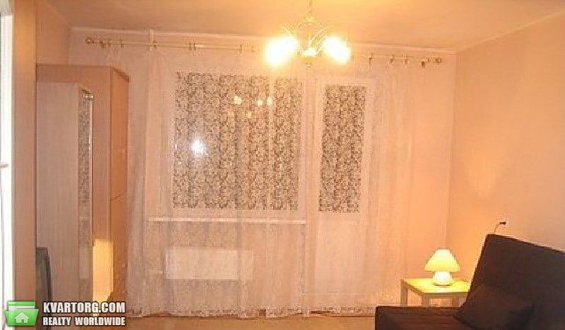 Rent out 1-room apartment. Киев, Милютенко — photo 1