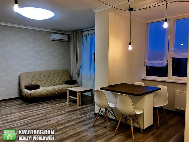 Rent out 1-room apartment. Киев, Вышгородская — photo 1