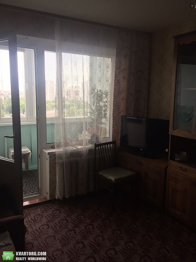 Sell 2-room apartment. Киев,  Гната Юры — photo 2