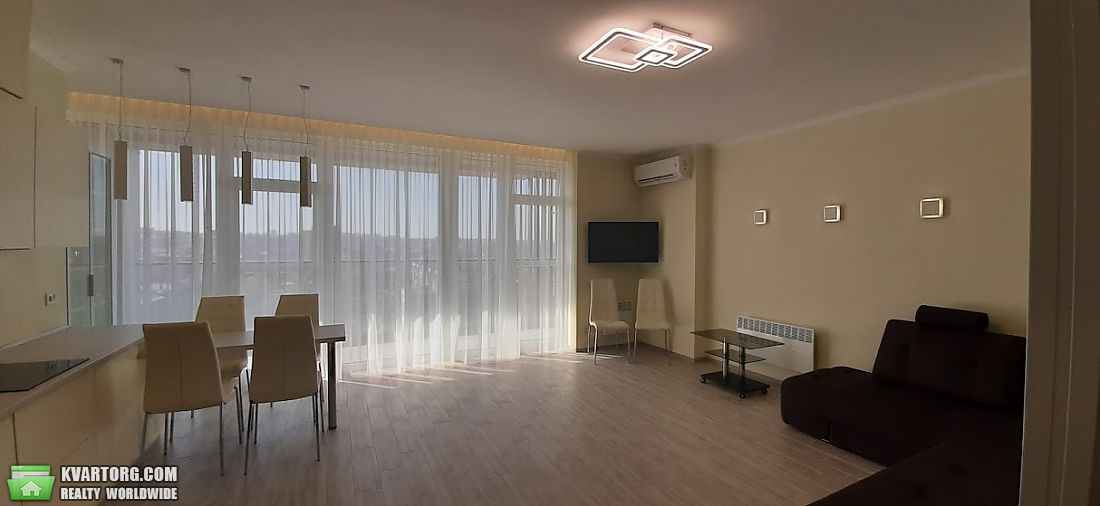Rent out 2-room apartment. Днепропетровск, Дзержинского ул. — photo 1