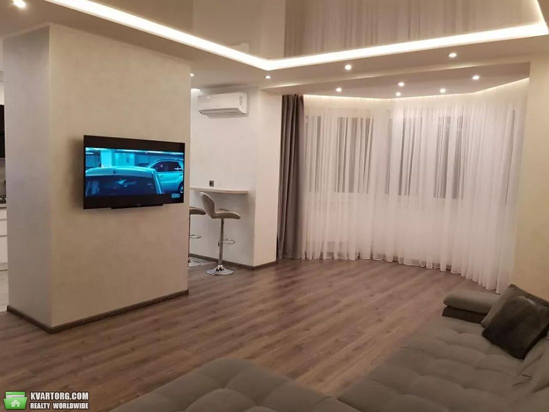 Rent out 4-room apartment. Киев,  Макеевский пер — photo 4