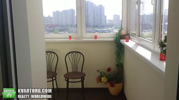 Rent out 2-room apartment. Киев,  Срибнокильская — photo 4