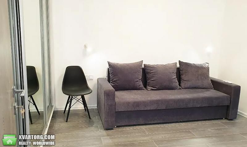 Rent out 2-room apartment. Киев, Мирная — photo 5