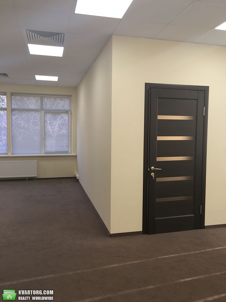 Rent out office. Киев, Кловский спуск — photo 5