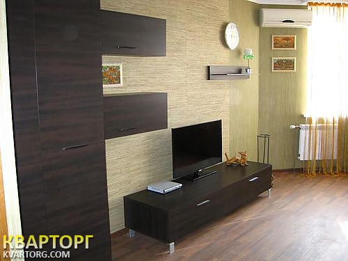 Rent out 2-room apartment. Киев, Гмыри — photo 3