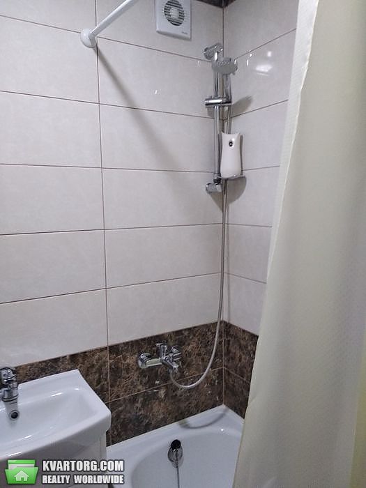 Rent out 1-room apartment. Львов, Кордуби — photo 8