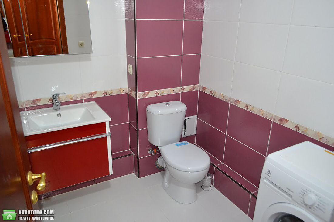 Rent out 1-room apartment. Киев, Маршала Конева — photo 4