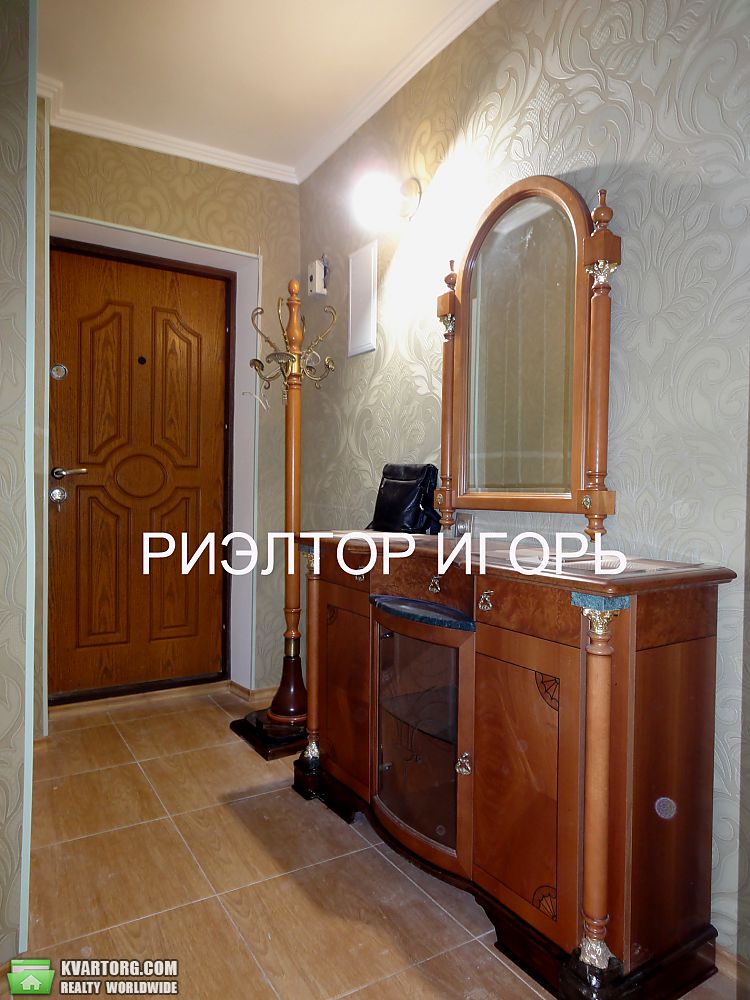 Rent out 1-room apartment. Одесса, Варненская — photo 1