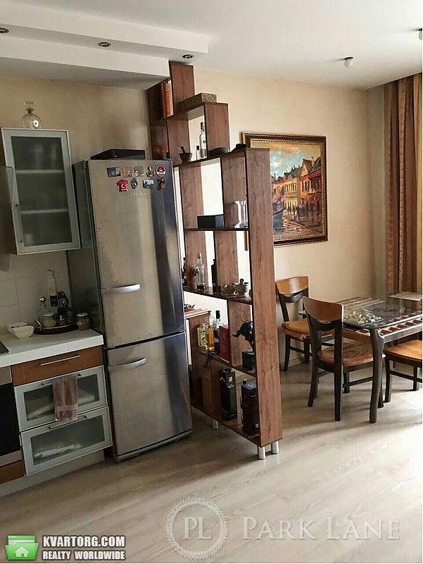 Sell 3-room apartment. Киев,  Жилянская — photo 1