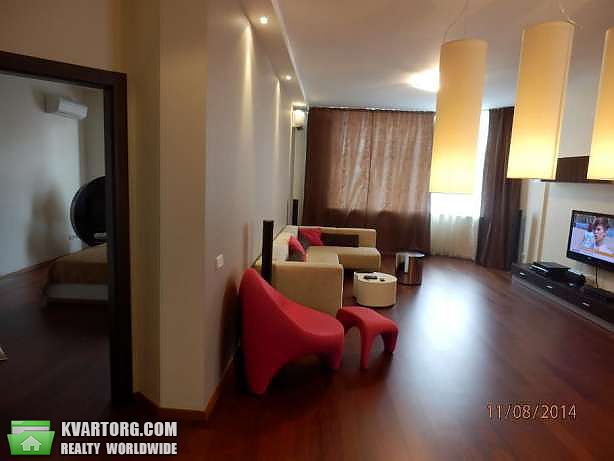 Rent out 2-room apartment. Киев,  Барбюса — photo 1