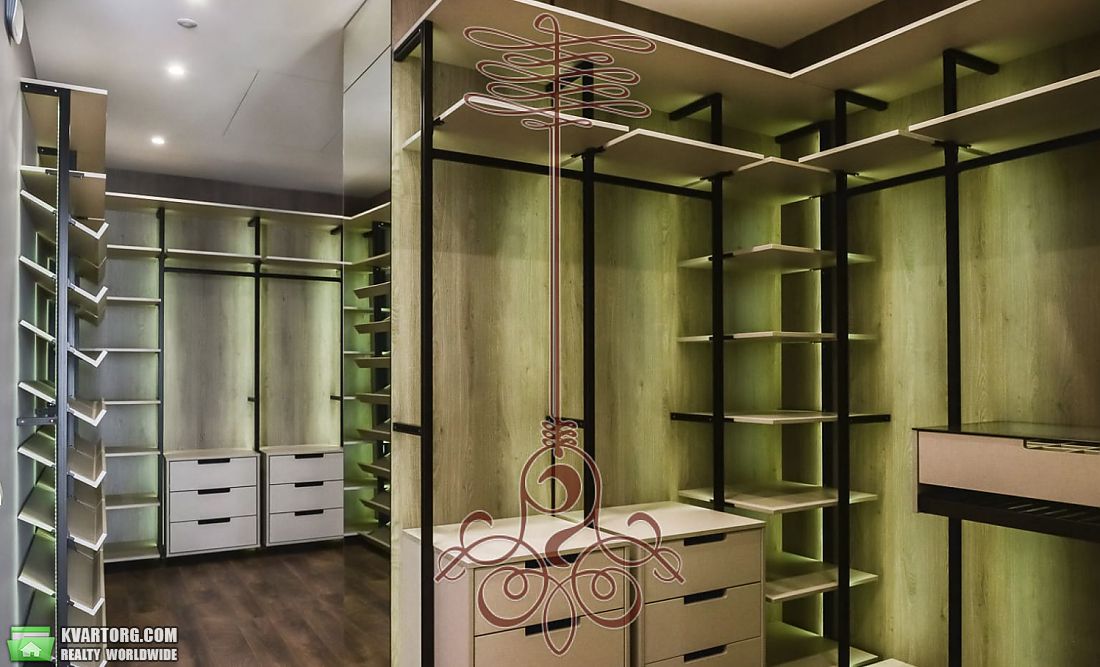 Sell 4-room apartment. Киев,  Драгомирова — photo 9