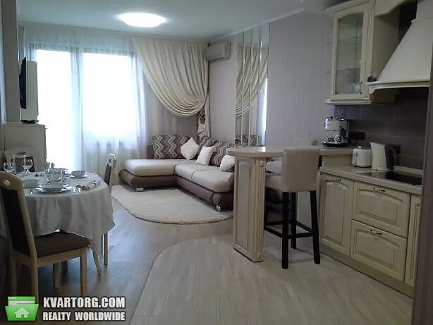 Rent out 3-room apartment. Киев, Голосеевский проспект — photo 2
