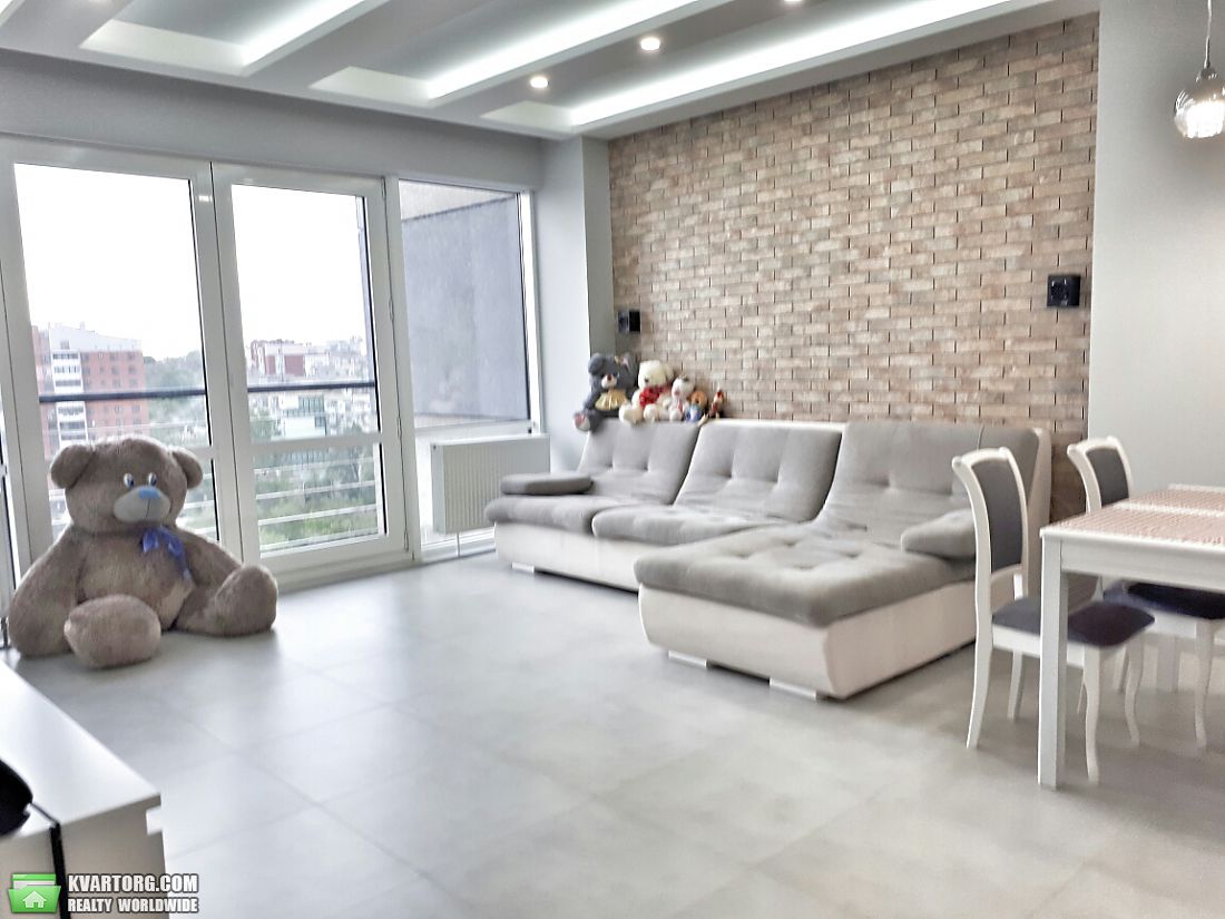 Rent out 2-room apartment. Днепропетровск, пр.Кирова — photo 1