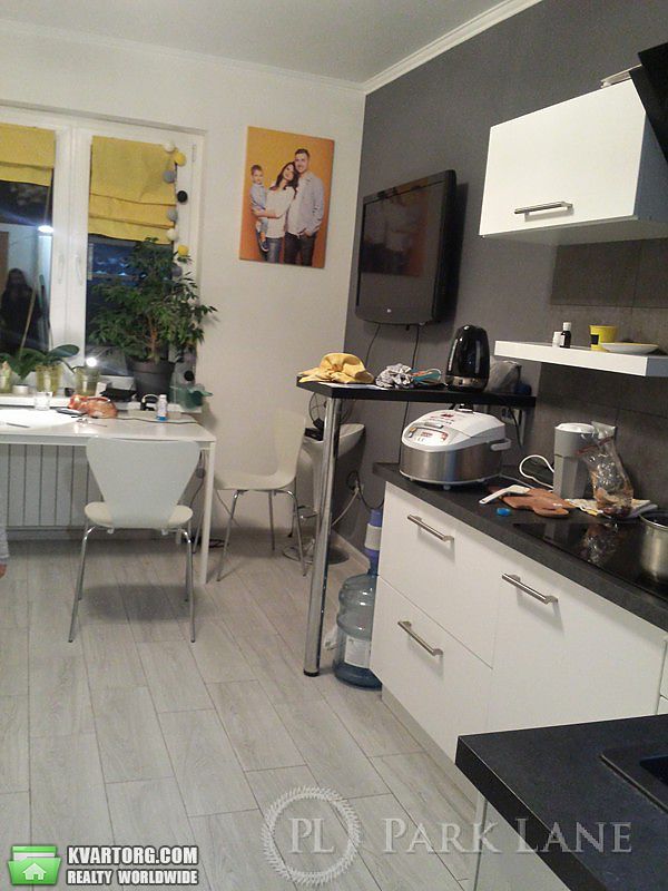 Sell 3-room apartment. Киев, Елизаветы Чавдар — photo 1