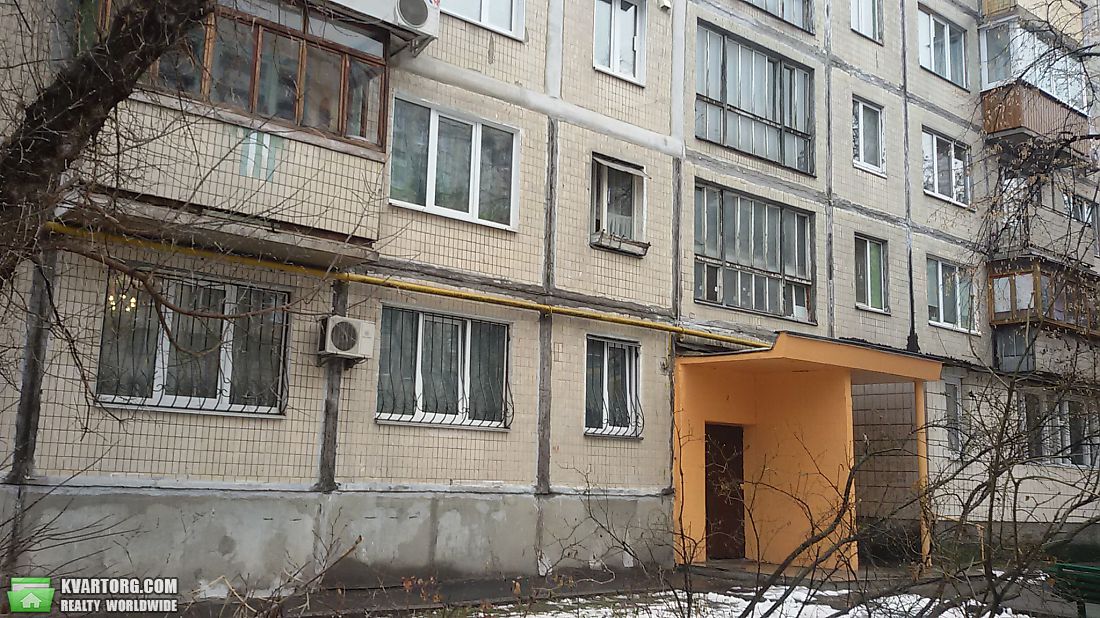 Sell 3-room apartment. Киев,  Лесной пр — photo 1