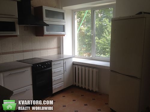 продам 3-комнатную квартиру. Киев,  Двинская - фото 1