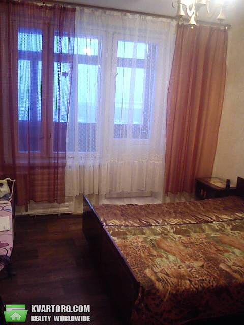 Rent out 2-room apartment. Киев,  Киото — photo 2