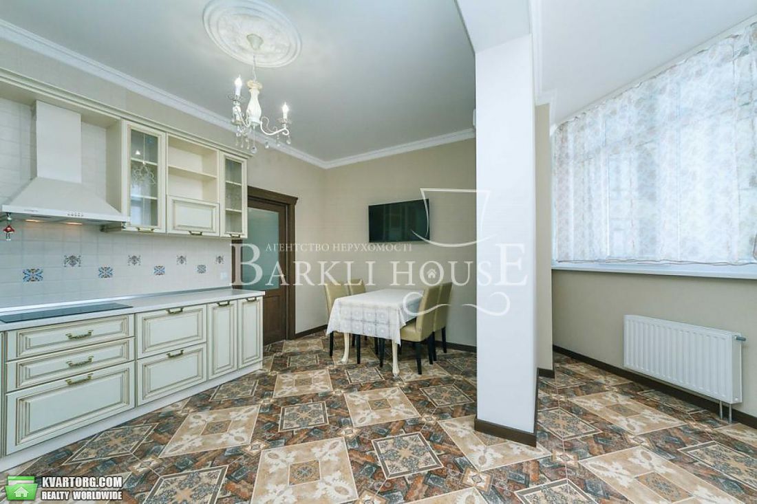 Rent out 4-room apartment. Киев,  Соломенская — photo 6