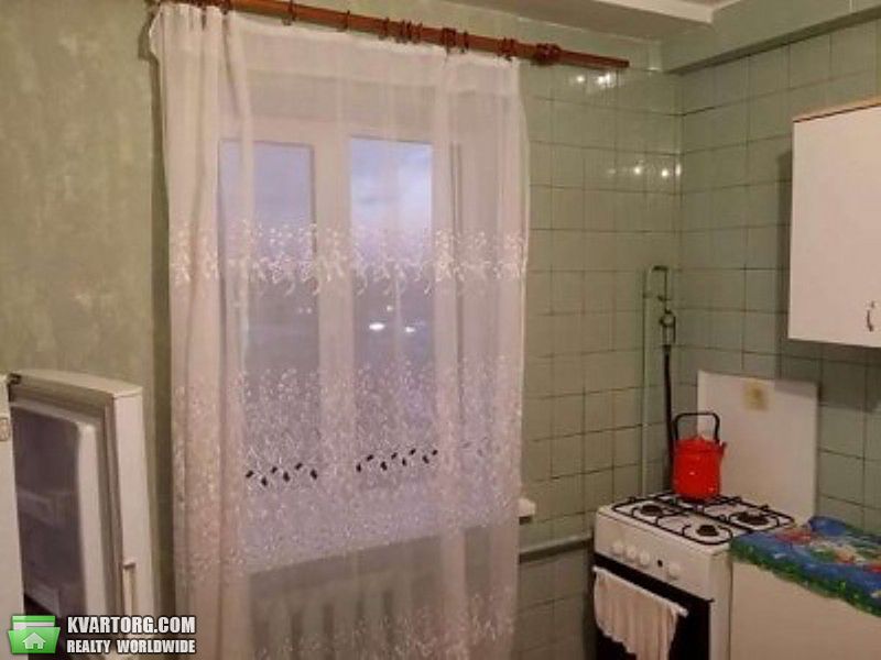 Sell 1-room apartment. Киев,  Зодчих — photo 4