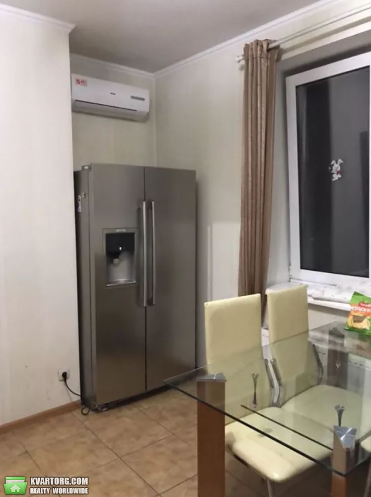 Rent out 2-room apartment. Киев,  Выборгская — photo 4