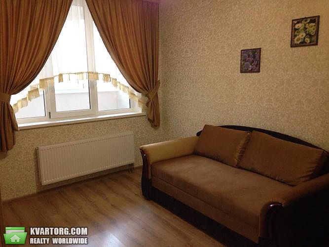 Rent out 1-room apartment. Киев,  Трутенко — photo 1