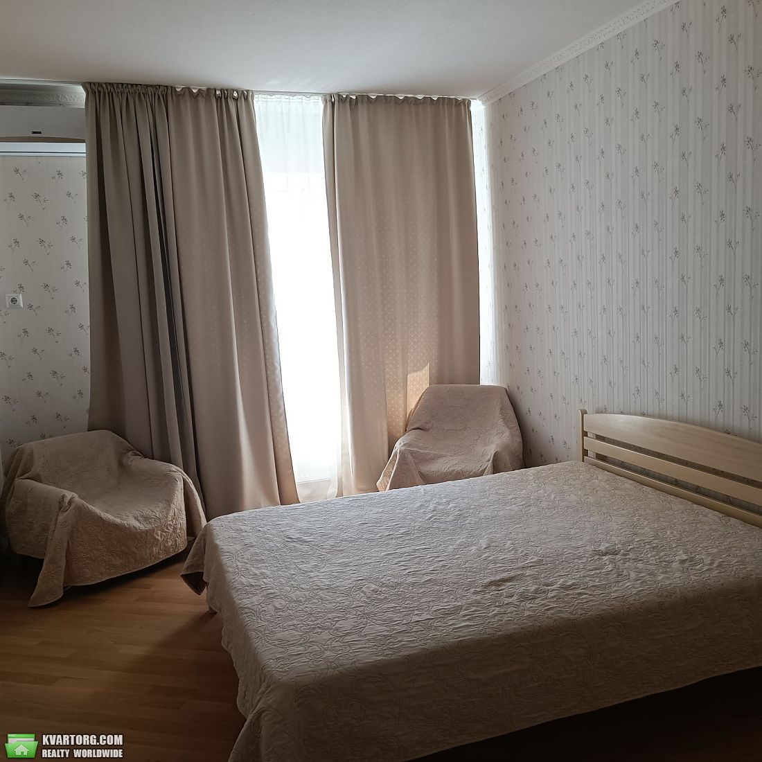 Rent out 1-room apartment. Киев, Собоорная — photo 4