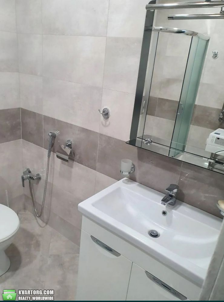 Rent out 1-room apartment. Львов, Чорновола — photo 6