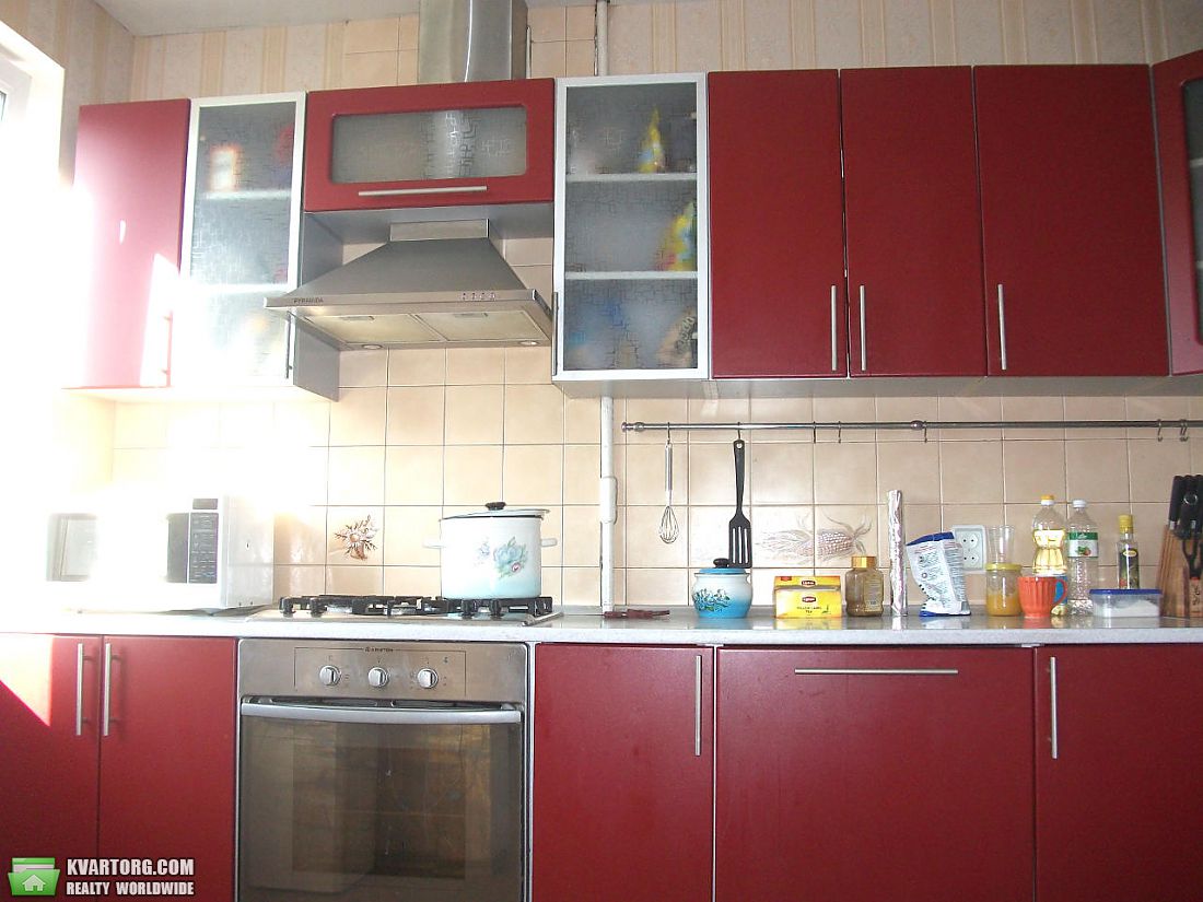 Sell 4-room apartment. Днепропетровск, Братьев Трофимовых — photo 1