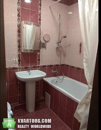 Rent out 1-room apartment. Киев, Семьи Кульженко — photo 9