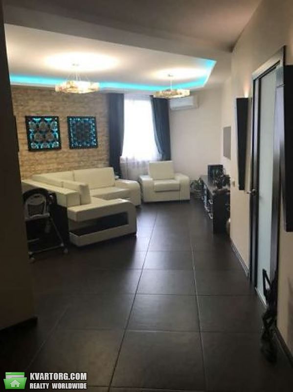 Sell 3-room apartment. Киев,  Вышгородская — photo 1
