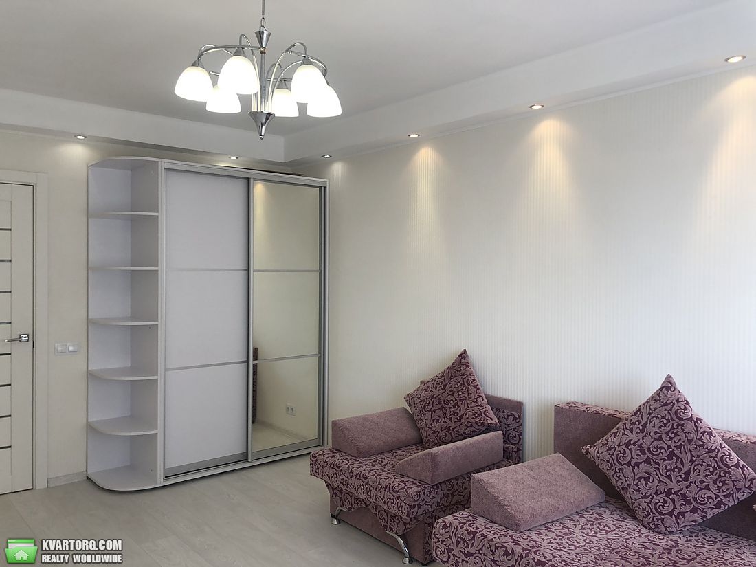 Rent out 1-room apartment. Киев,  Закревского — photo 3