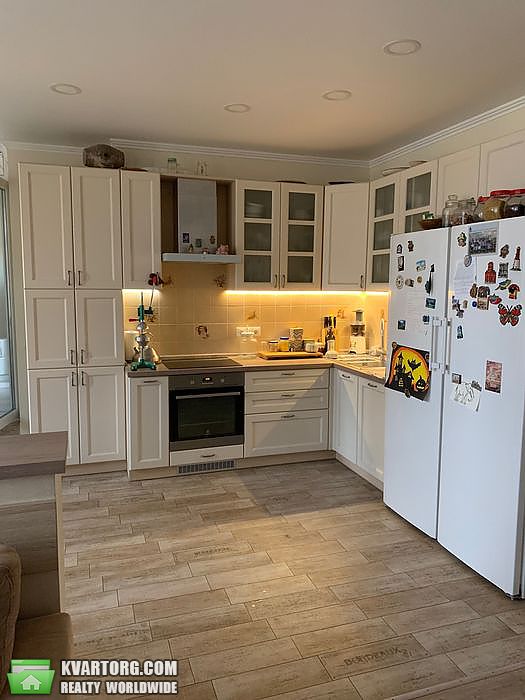 Sell 4-room apartment. Киев, Регенераторная — photo 1