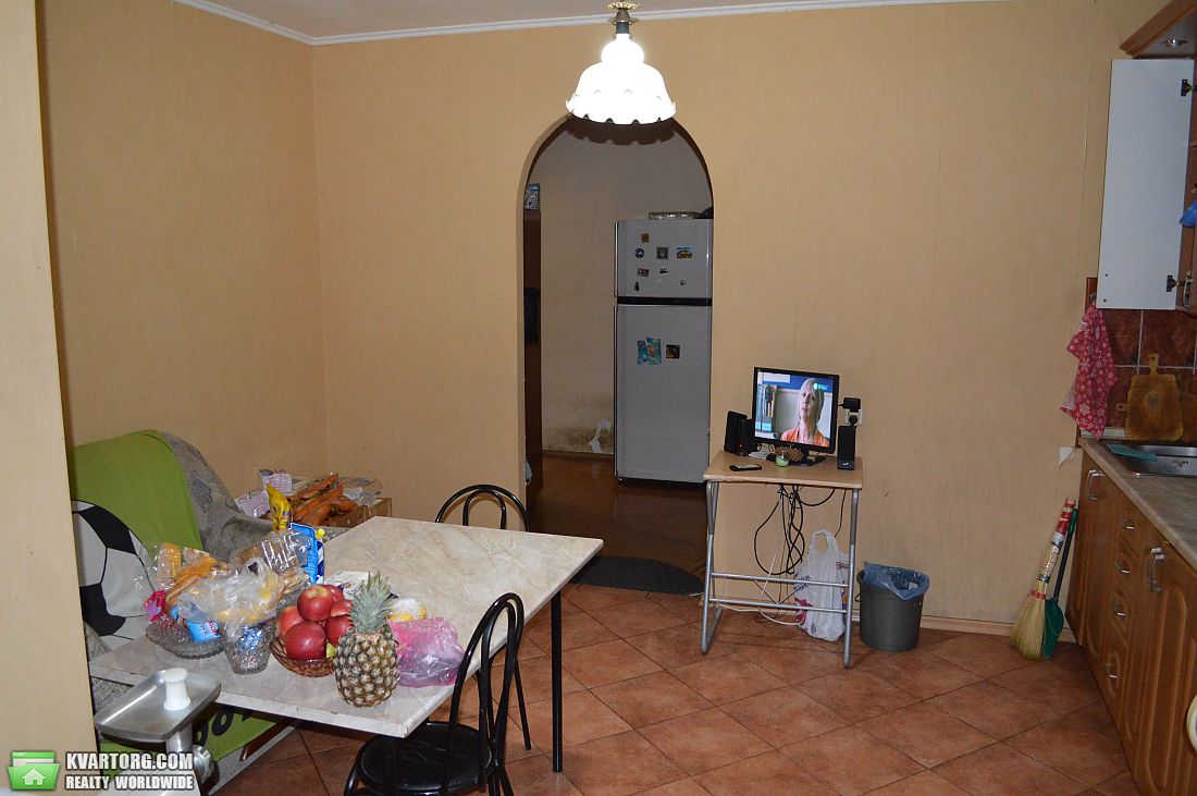 Sell 3-room apartment. Киев,  Радунская — photo 4