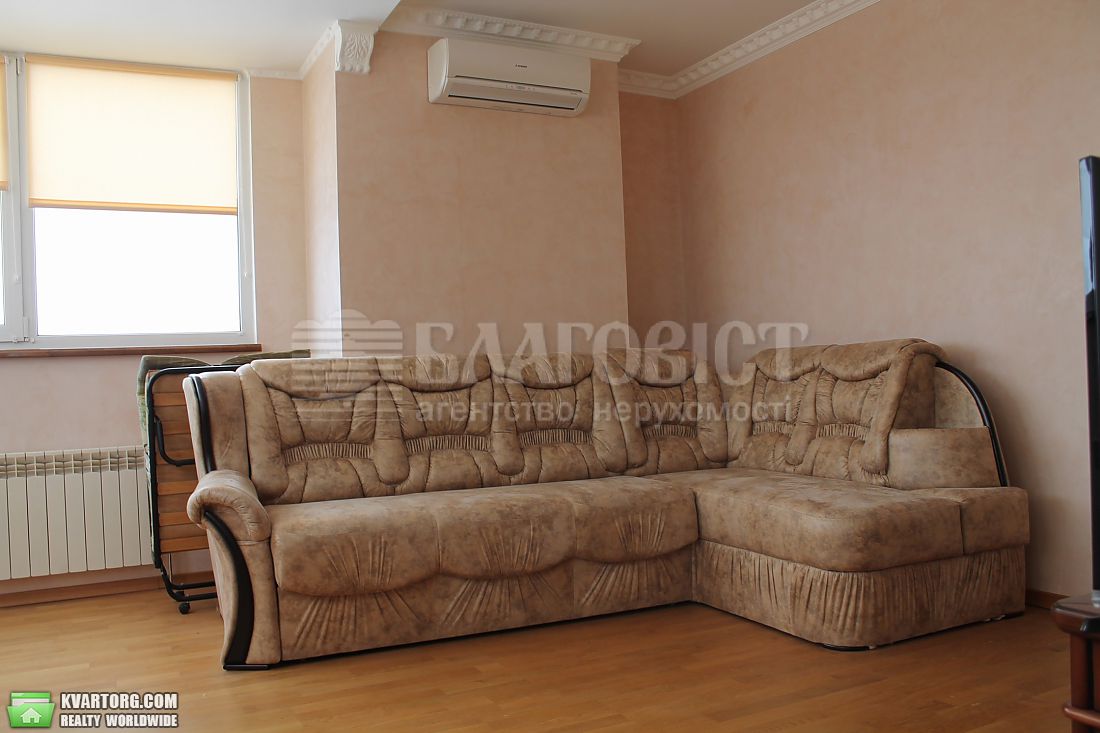 Rent out 2-room apartment. Киев,  Димитрова — photo 4