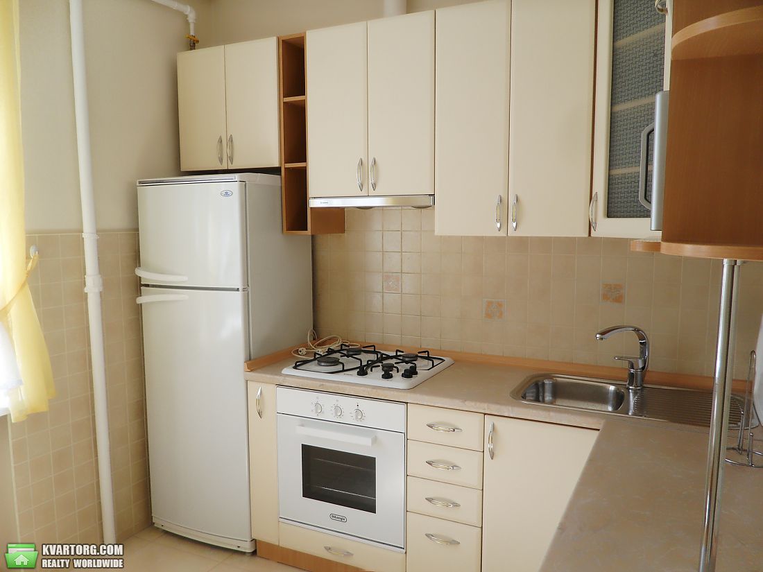 Rent out 2-room apartment. Киев,  Владимирская — photo 5